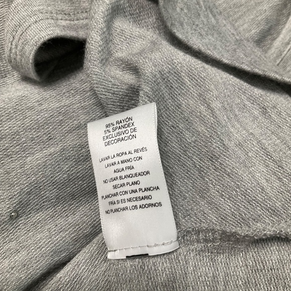 316- Hannah NWT Super Soft Gray Long Sleeve Top with Pearls, Size Large. - Picture 7 of 9